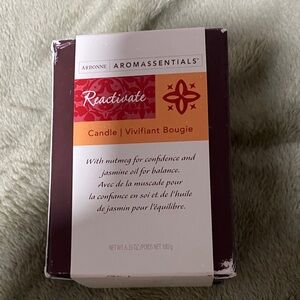 Arbonne Aromassentials Reactivate Candle - Red and Orange